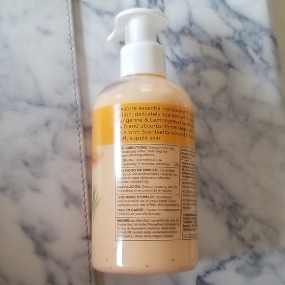 Lotion CND - Picture 2 of 2